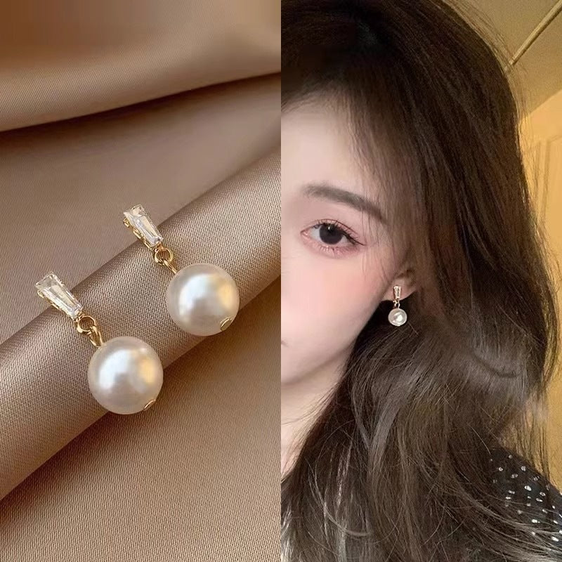 Anting Fashion Mutiara Modern Aksesoris Wanita Perhiasan Earring