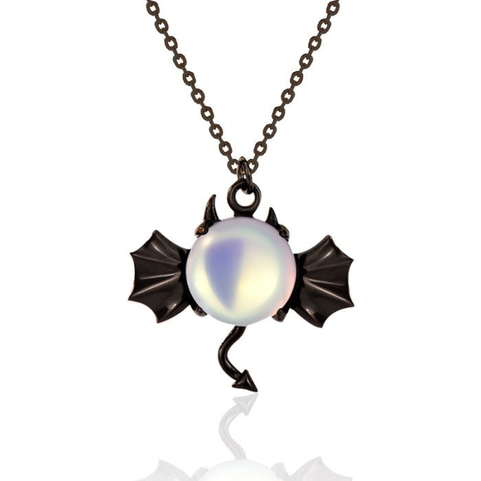 Kalung Halloween Kelelawar Perak S925 Moonstone Bat Necklace