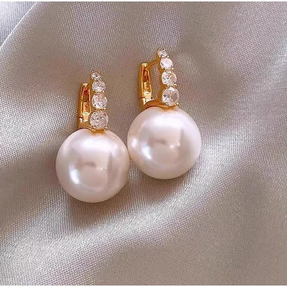 Anting Fashion Mutiara Modern Aksesoris Wanita Perhiasan Earring