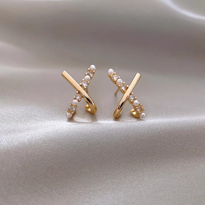 Anting Fashion Mutiara Modern Aksesoris Wanita Perhiasan Earring